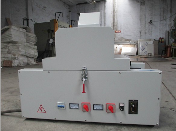 小型臺(tái)式uv機(jī)的優(yōu)勢